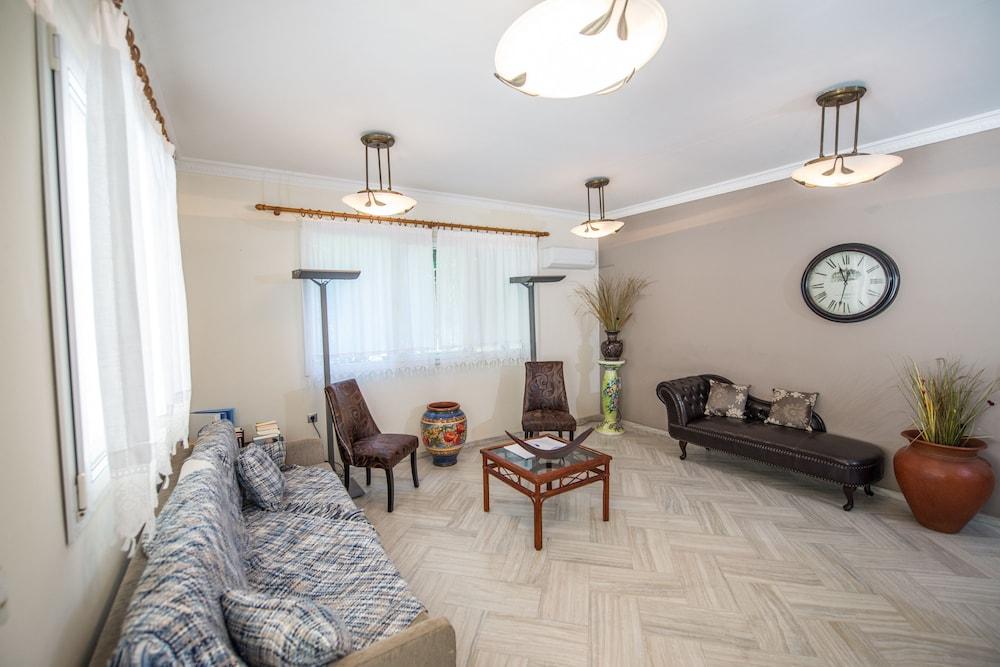 Aliki Hotel 尼基亚娜 外观 照片