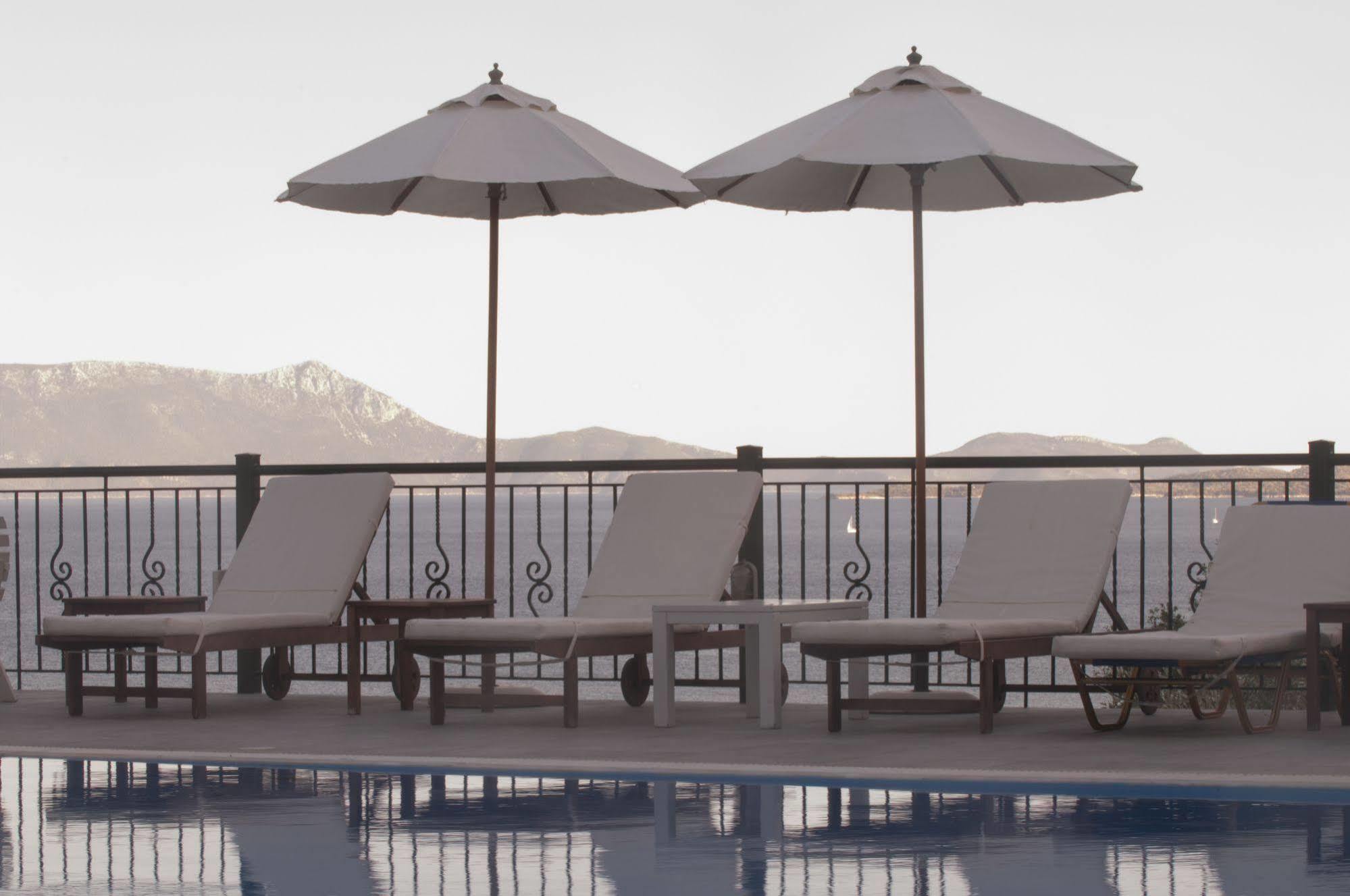 Aliki Hotel 尼基亚娜 外观 照片